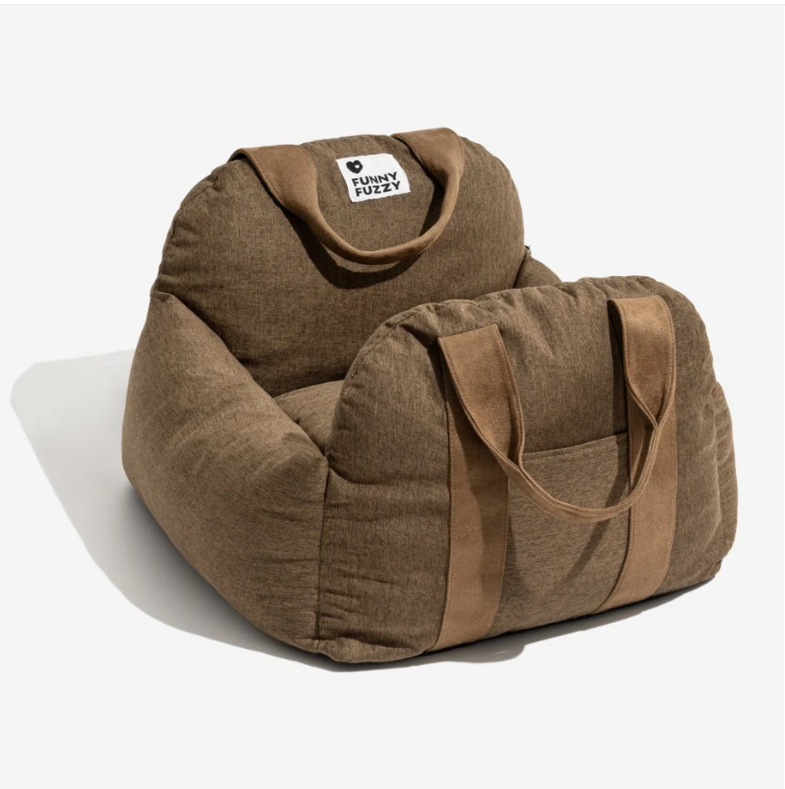 ™Levisha | מיטת מושב מרופדת לכלב – ביטחון ונוחות בכל מקום